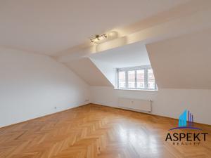 Pronájem bytu 2+kk, Praha - Vinohrady, Londýnská, 57 m2