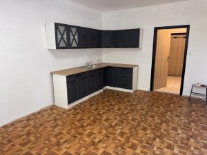 Pronájem bytu 2+kk, Zlín, Javorová, 34 m2