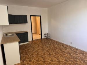 Pronájem bytu 2+kk, Zlín, Javorová, 34 m2