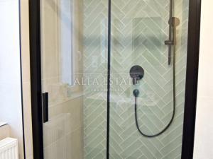 Pronájem bytu 3+kk, Ostrov, U Nemocnice, 72 m2