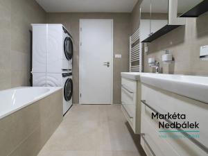 Pronájem bytu 2+kk, Zlín, Smetanova, 61 m2