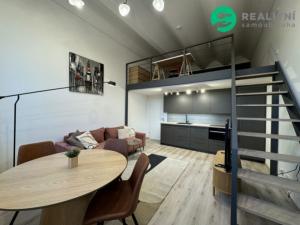 Prodej bytu 2+kk, Praha - Vršovice, Kubánské náměstí, 49 m2