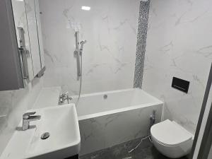 Pronájem bytu 1+kk, Praha - Dolní Měcholupy, Kardausova, 37 m2