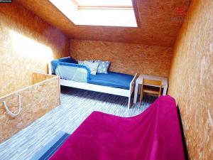 Pronájem chaty, Benešov, 25 m2