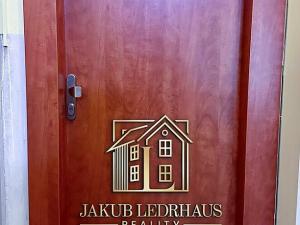 Prodej bytu 2+kk, Praha - Podolí, Na Zlatnici, 55 m2