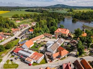 Pronájem zemědělského objektu, Budislav, 1376 m2