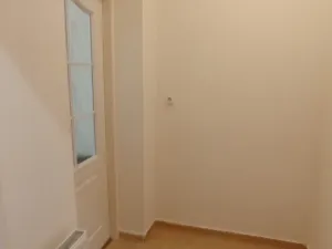 Pronájem bytu 1+1, České Budějovice - České Budějovice 5, Dobrovodská, 45 m2