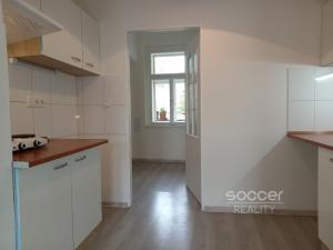 Pronájem bytu 1+kk, Praha - Žižkov, Chlumova, 32 m2