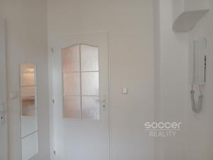 Pronájem bytu 1+kk, Praha - Žižkov, Chlumova, 32 m2