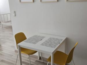 Pronájem bytu 2+kk, Praha - Stodůlky, Ferrariho, 60 m2