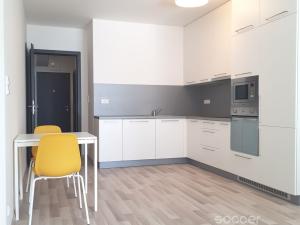 Pronájem bytu 2+kk, Praha - Stodůlky, Ferrariho, 60 m2
