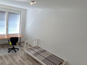 Pronájem bytu 2+kk, Praha - Stodůlky, Ferrariho, 60 m2