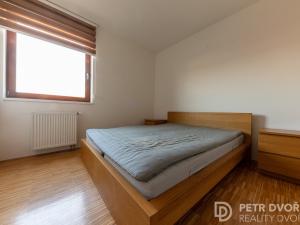 Pronájem bytu 2+kk, Praha - Modřany, Na Srážku, 56 m2