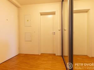 Pronájem bytu 2+kk, Praha - Modřany, Na Srážku, 56 m2