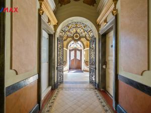 Pronájem historického objektu, Hradec Králové, Tomkova, 1502 m2