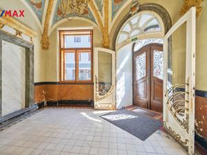 Pronájem historického objektu, Hradec Králové, Tomkova, 1502 m2