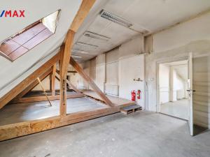 Prodej historického objektu, Hradec Králové, Tomkova, 1502 m2