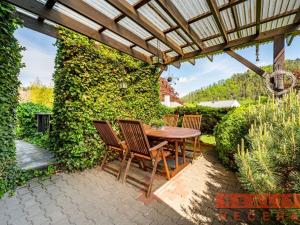 Prodej rodinného domu, Sázava, Pod Čihadlem, 290 m2