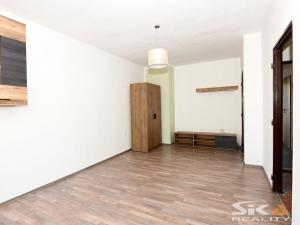 Prodej bytu 3+1, Černčice, 66 m2