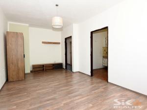 Prodej bytu 3+1, Černčice, 66 m2