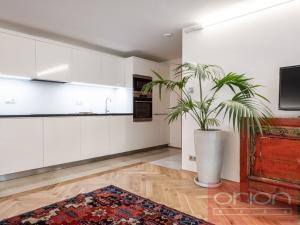Pronájem bytu 3+kk, Praha - Vinohrady, Hradešínská, 70 m2