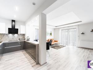 Pronájem vícegeneračního domu, Praha - Újezd, 131 m2