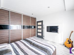 Pronájem vícegeneračního domu, Praha - Újezd, 131 m2