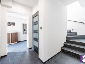 Pronájem vícegeneračního domu, Praha - Újezd, 131 m2