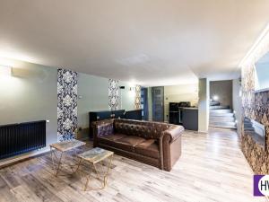 Pronájem vícegeneračního domu, Praha - Újezd, 131 m2
