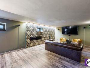 Pronájem vícegeneračního domu, Praha - Újezd, 131 m2