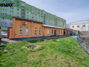 Prodej komerční nemovitosti, Jirkov, U Stadionu, 453 m2