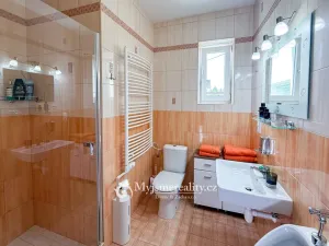 Prodej rodinného domu, Znojmo, 378 m2