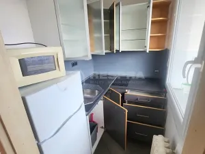 Pronájem bytu 1+kk, Praha - Prosek, Veltruská, 36 m2