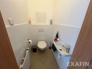 Pronájem bytu 2+kk, Praha - Vysočany, Jana Přibíka, 60 m2