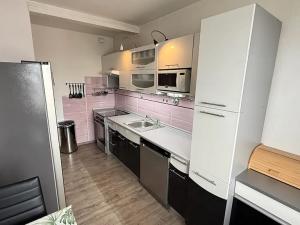 Prodej bytu 3+1, Plzeň, Břeclavská, 65 m2