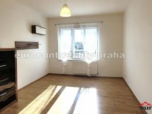 Pronájem bytu 2+1, Praha - Vršovice, Novgorodská, 48 m2
