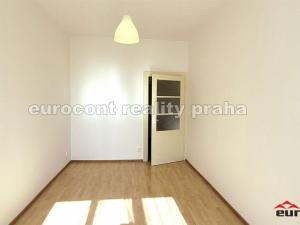 Pronájem bytu 2+1, Praha - Vršovice, Novgorodská, 48 m2
