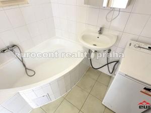 Pronájem bytu 2+1, Praha - Vršovice, Novgorodská, 48 m2