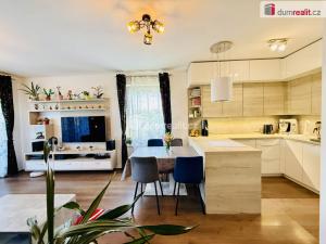 Prodej bytu 3+kk, Praha - Horní Měcholupy, Mantovská, 87 m2