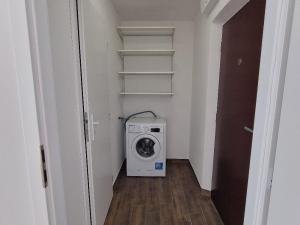 Pronájem bytu 1+kk, Pardubice - Polabiny, Lidická, 36 m2