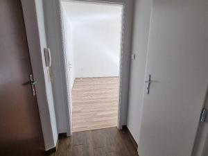 Pronájem bytu 1+kk, Pardubice - Polabiny, Lidická, 36 m2