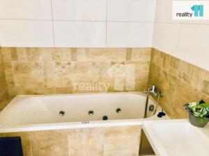 Pronájem bytu 3+kk, Praha - Ruzyně, Drnovská, 65 m2