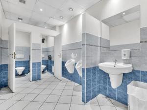 Pronájem kanceláře, Praha - Záběhlice, Žirovnická, 319 m2