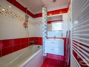 Prodej rodinného domu, Tišice, Luční, 240 m2