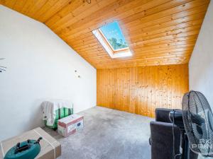 Prodej rodinného domu, Tišice, Luční, 240 m2