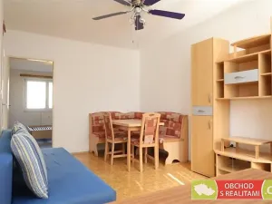 Pronájem bytu 2+1, Milovice, Spojovací, 43 m2
