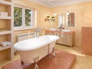 Prodej vily, Split, Chorvatsko, 400 m2