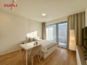 Pronájem bytu 1+kk, Praha - Strašnice, Ramonova, 34 m2
