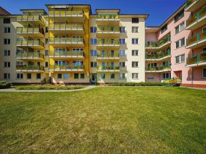 Pronájem bytu 1+kk, Praha - Horní Měcholupy, Padovská, 41 m2
