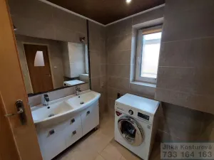 Pronájem bytu 2+1, Krnov - Pod Bezručovým vrchem, Mánesova, 55 m2